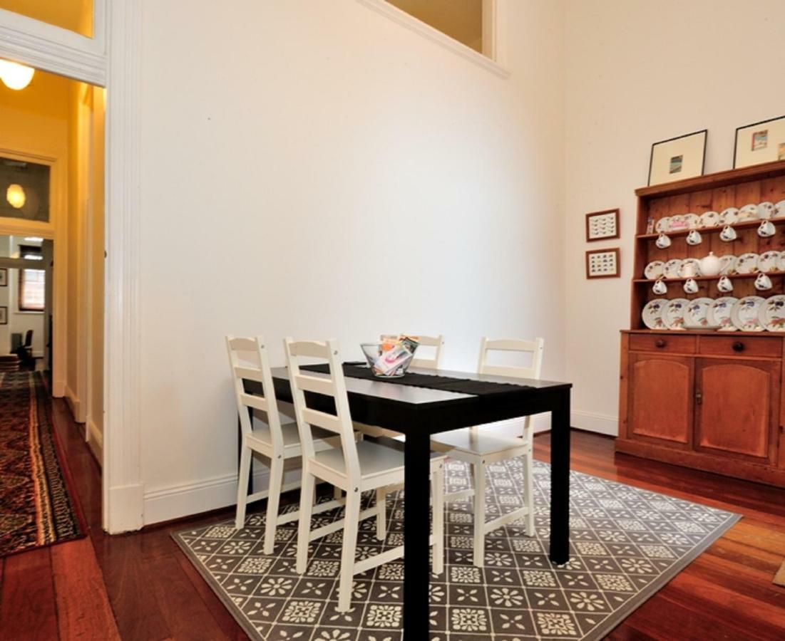 1904 - Central Historic 1 Bedroom Apartment Fremantle Eksteriør billede